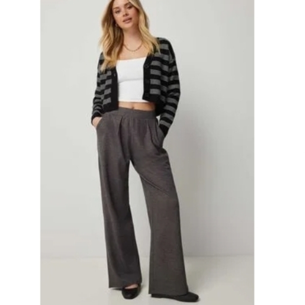 Ardene Gray Pinstripe Wide-Leg Pants